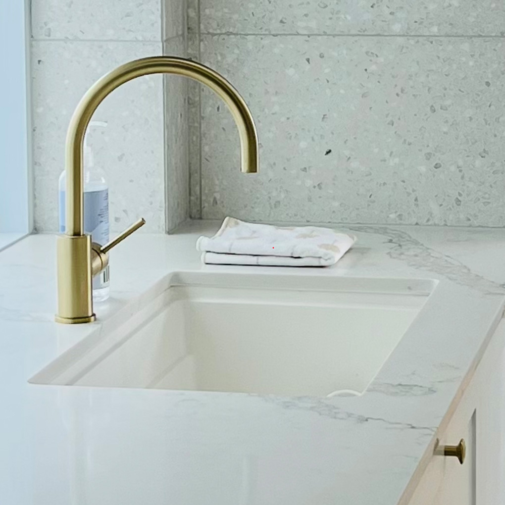 ‘Grace’-White-Granite-sink--img-1